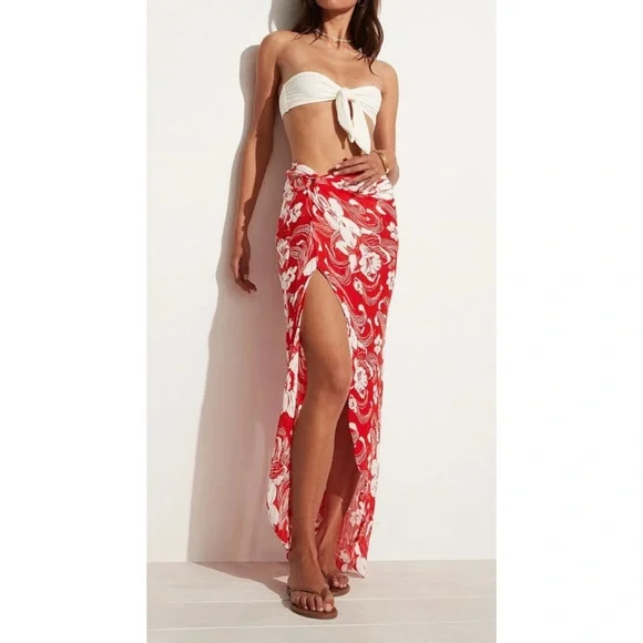 Faithfull the Brand Lulu Maxi Skirt Camara Floral Print Red, size 6 - Picture 2 of 7